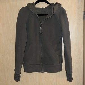 Lululemon Scuba full zip, size 8 in green.